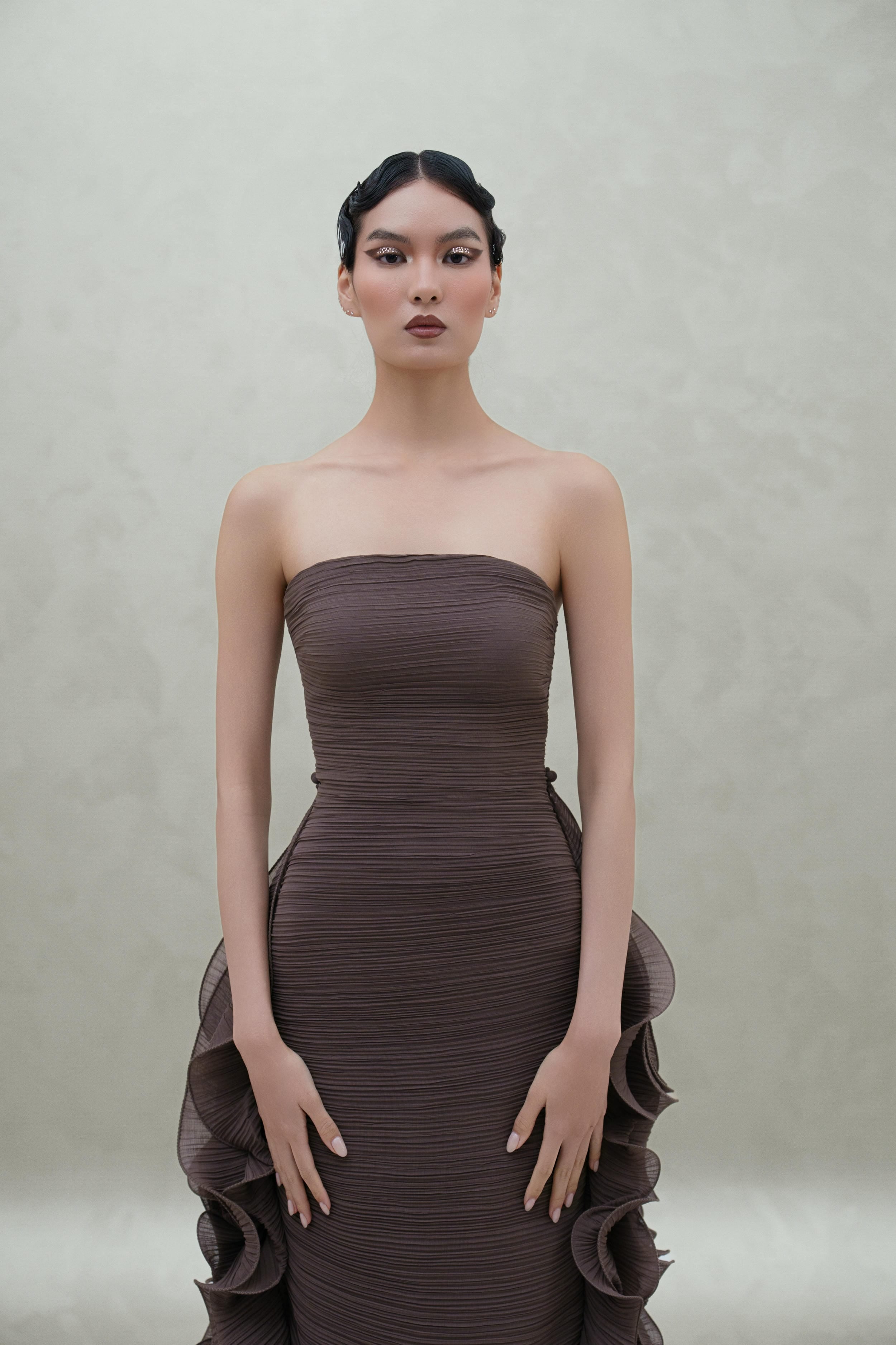 long dress with wavy ruffles