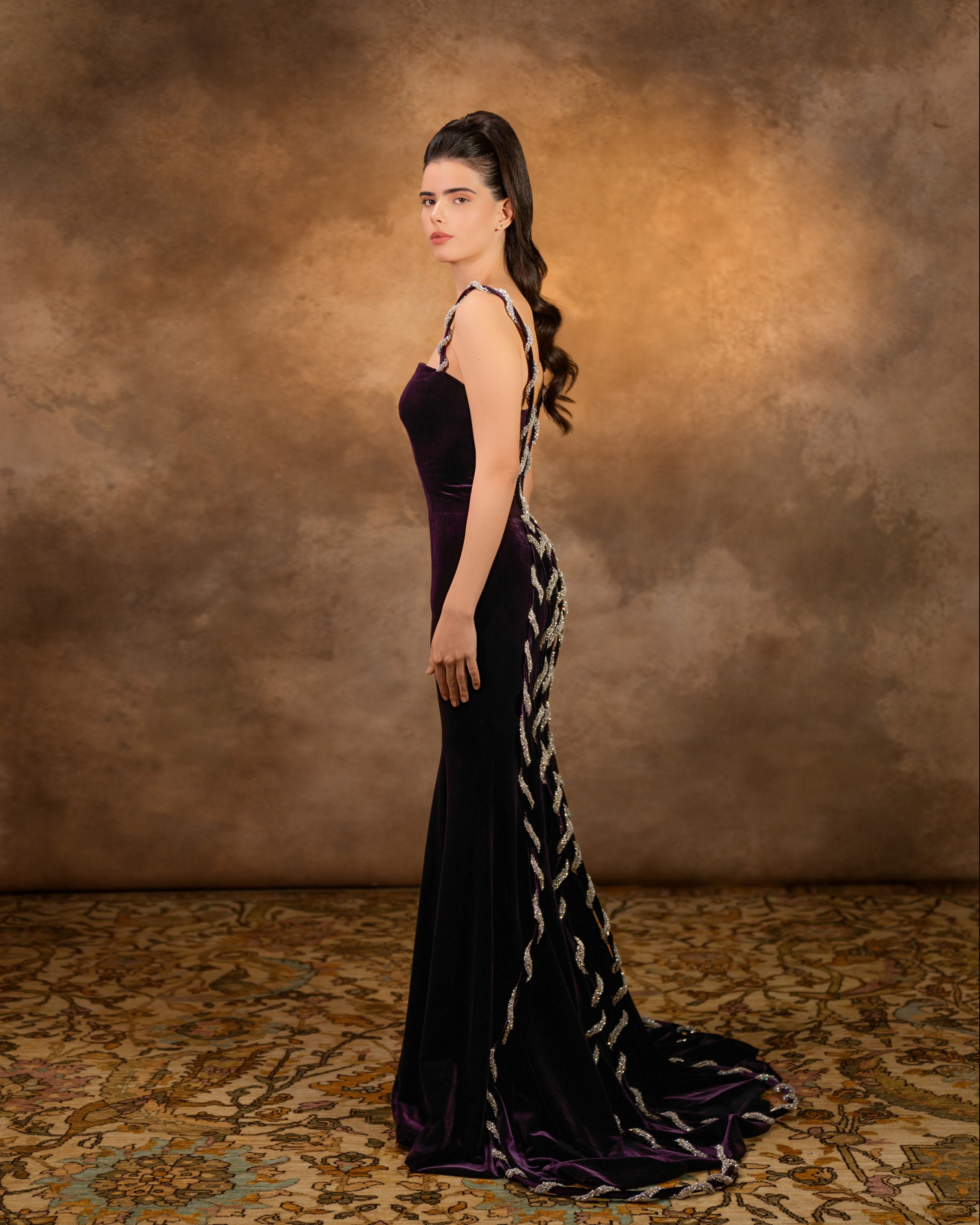 Velvet with crystal linings