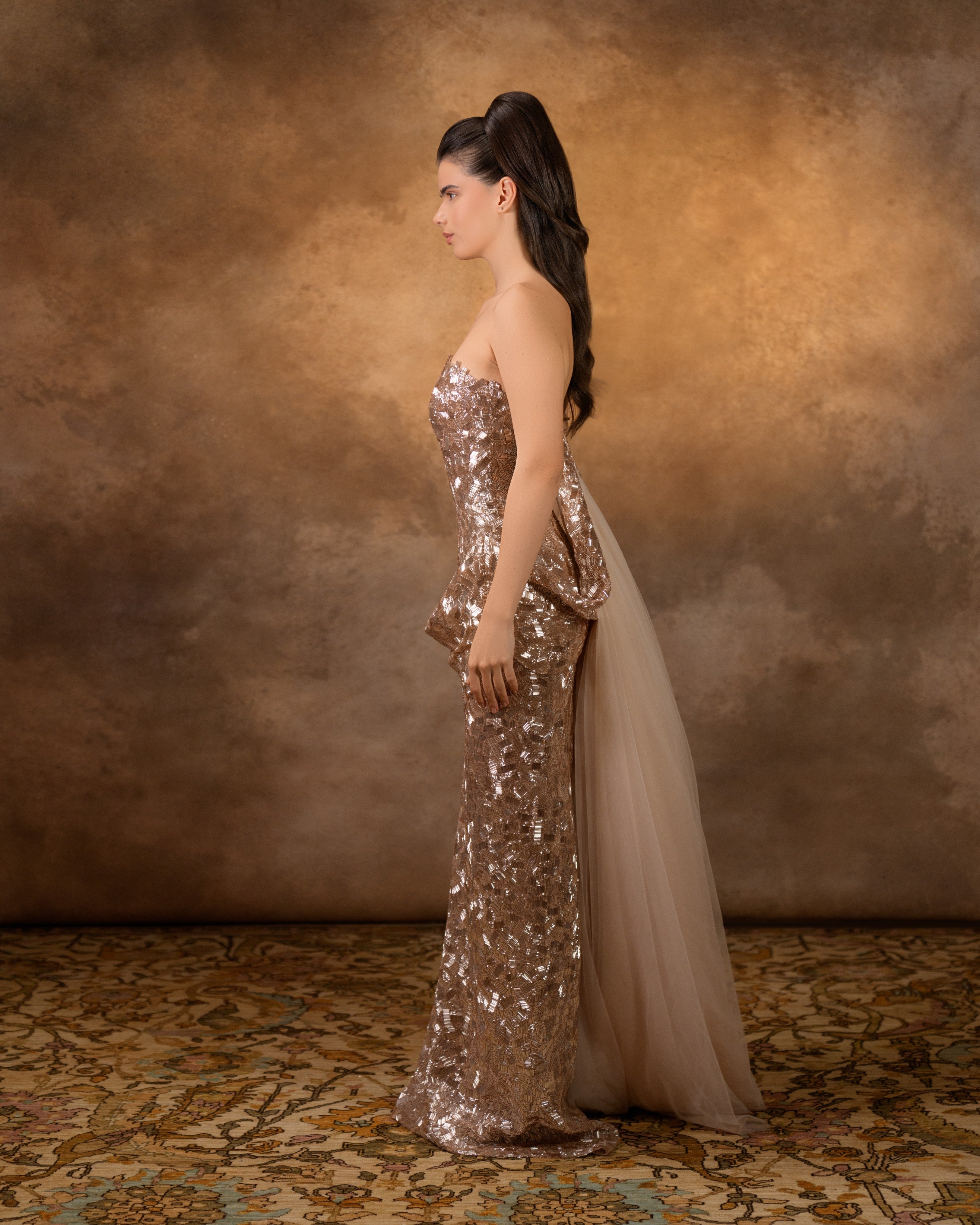 Full sequined dress with tail