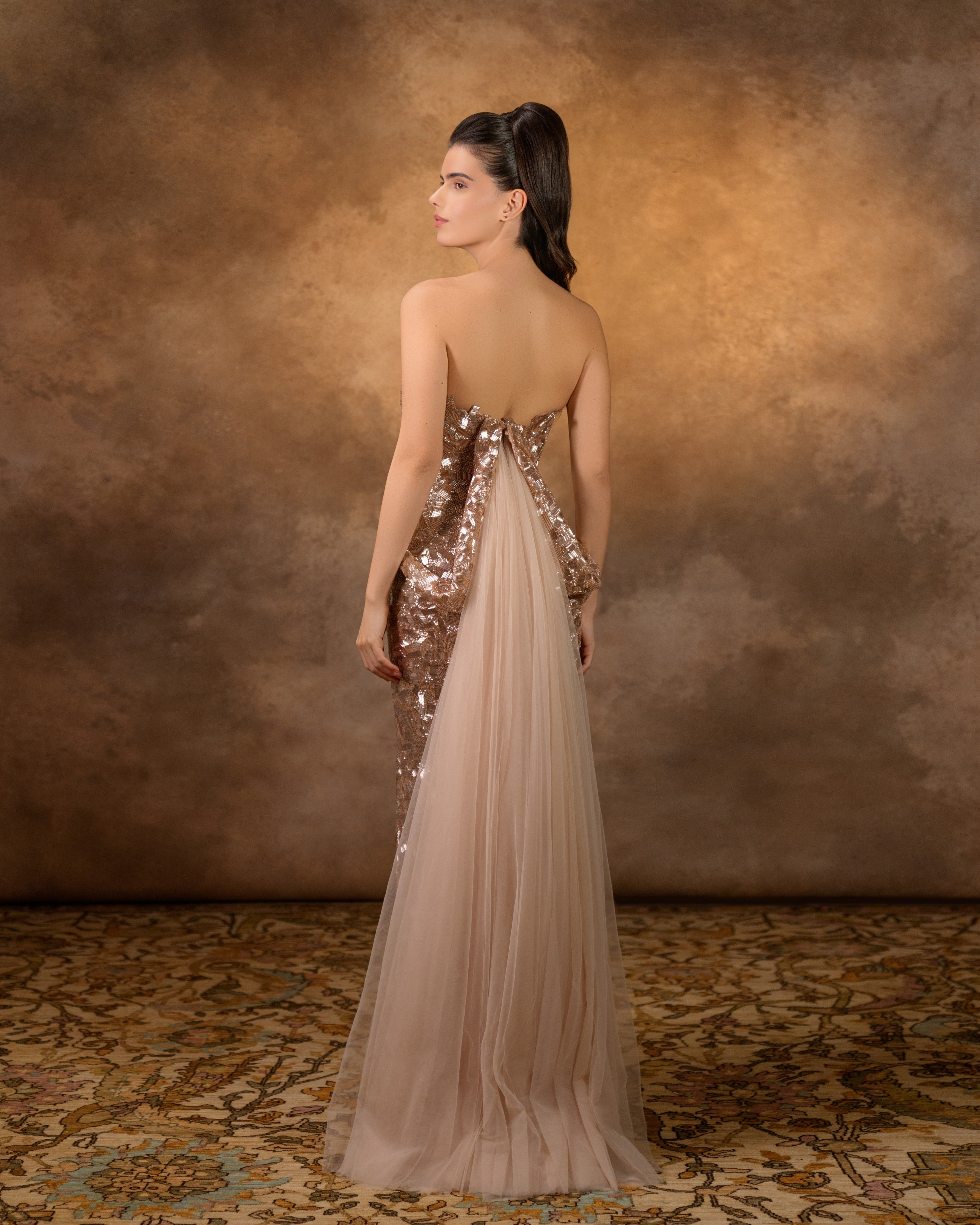 Full sequined dress with tail