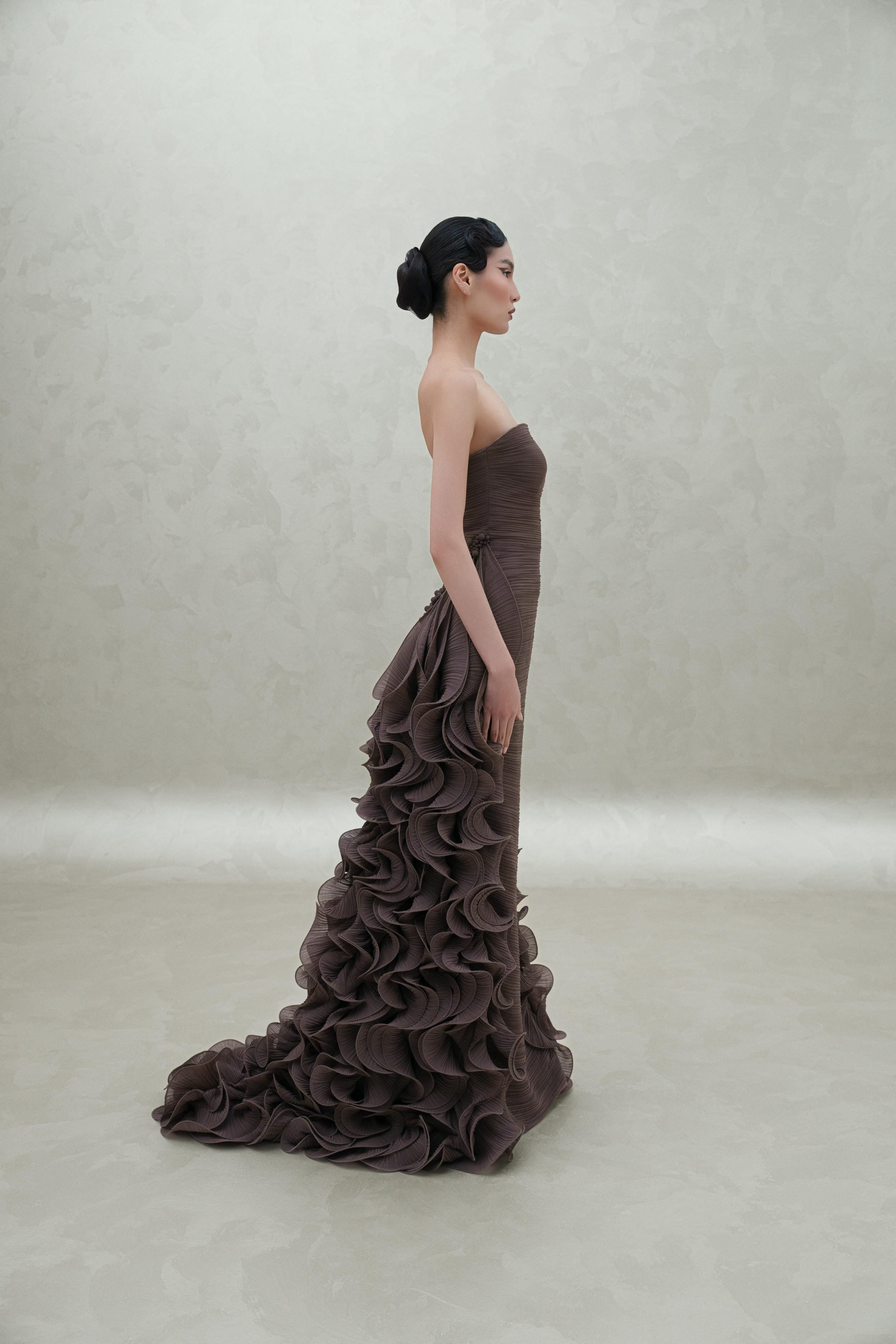 long dress with wavy ruffles