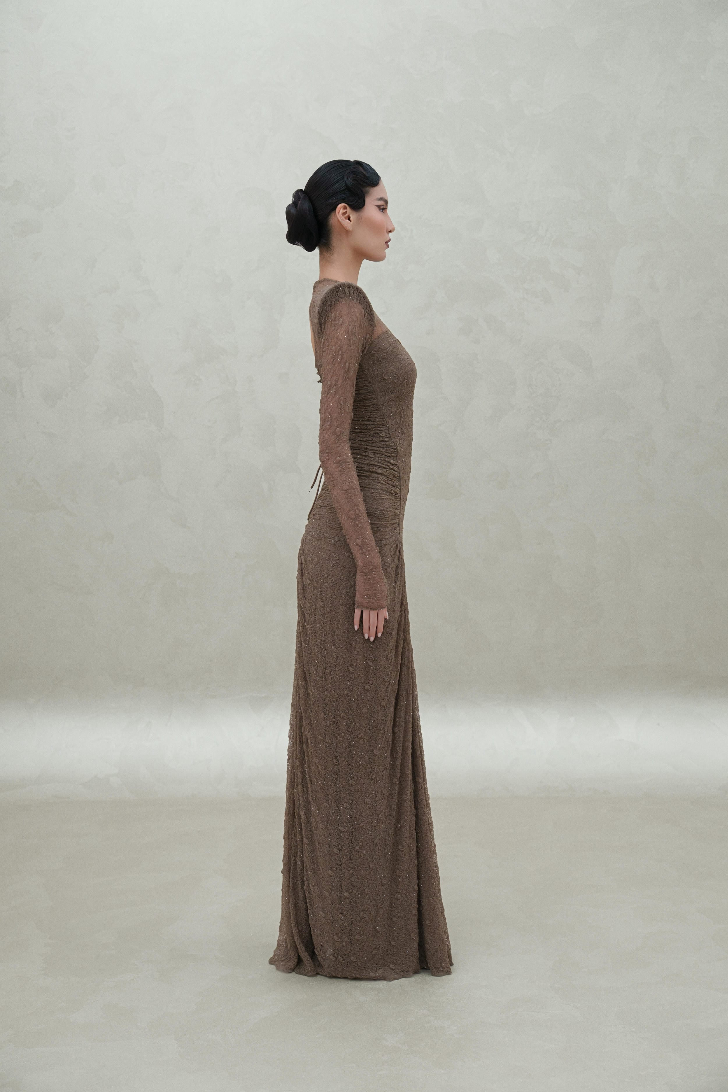 shoulder long sleeve dress